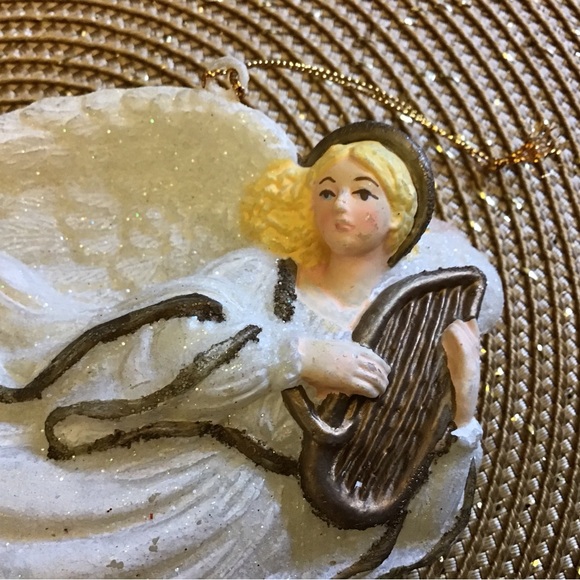 Plastic blow mold angel ornament - Picture 2 of 5